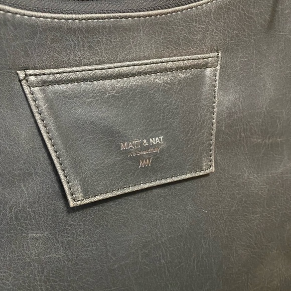 Matt & Nat purse - Picture 3 of 6